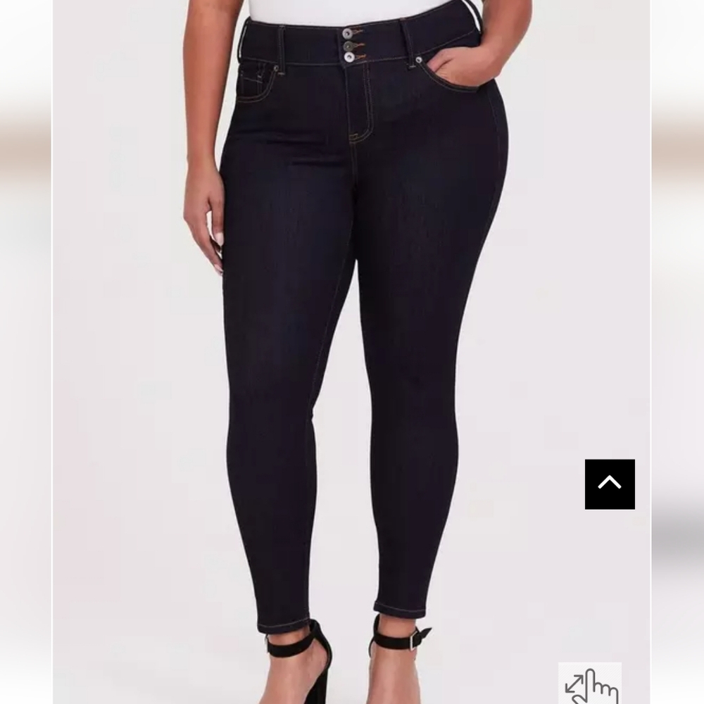 Torrid Dark Blue Wash Jegging Jeans